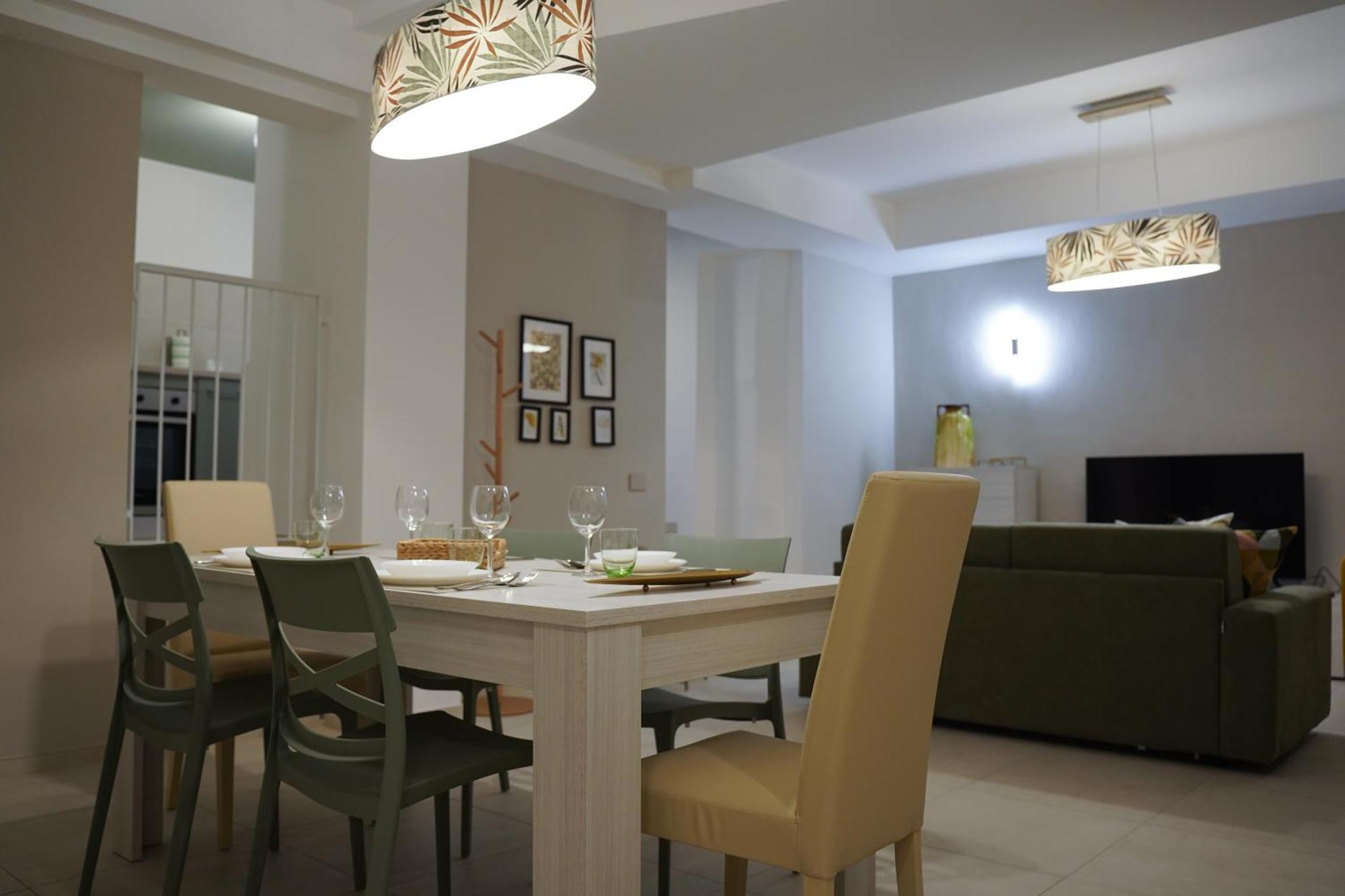 Monumentale M5 Apt - 6 Ospiti & Famiglie Con 2 Bagni E Suite Milan Luaran gambar